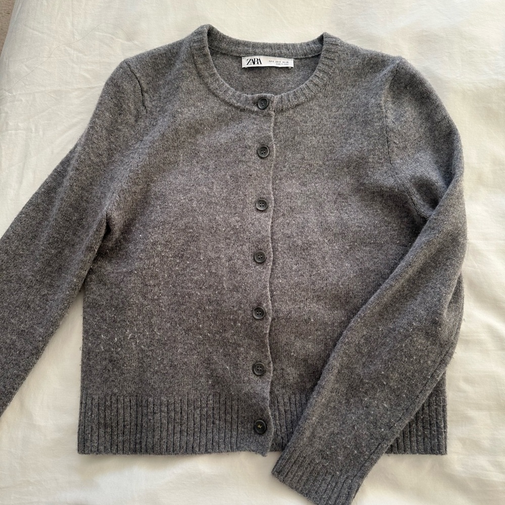 Zara Gray 100% Wool Sweater